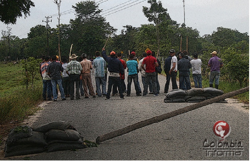 Arauca: Comunidades en paro cívico son atacadas por el ESMAD
