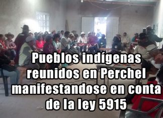 Pueblos indígenas reunidos en Perchel manifestandose en conta de la ley 5915