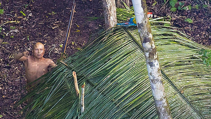 La Funai, que cuenta con un organismo especial para los indios aislados y de reciente contacto, tiene indicios de la existencia de al menos 107 de estas comunidades en la Amazonía pero la política brasileña no permite su acercamiento. | Fuente: RICARDO STUCKERT