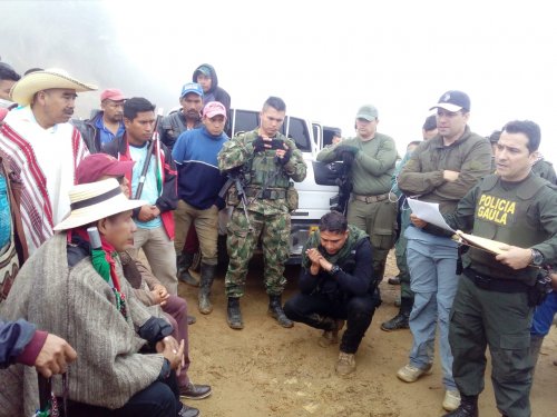 Fuerza pública golpea físicamente a un comunero en Belalcazar