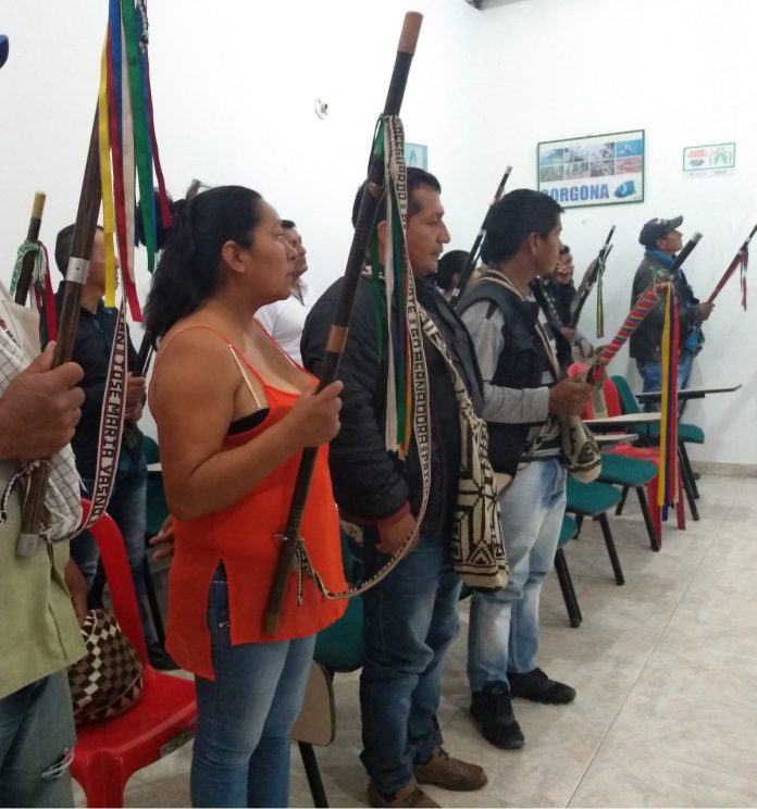 Cinco autoridades indígenas amenazados a través de un panfleto en 01