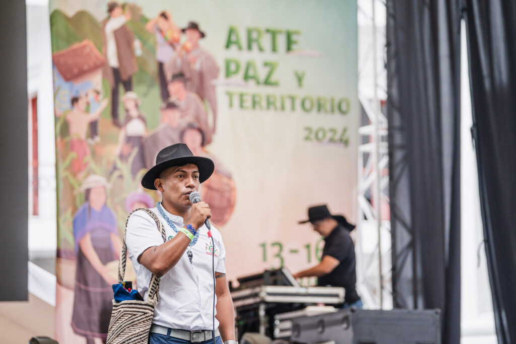 Apertura de la Minga del Arte Indígena, Culturas en Comunicación ...